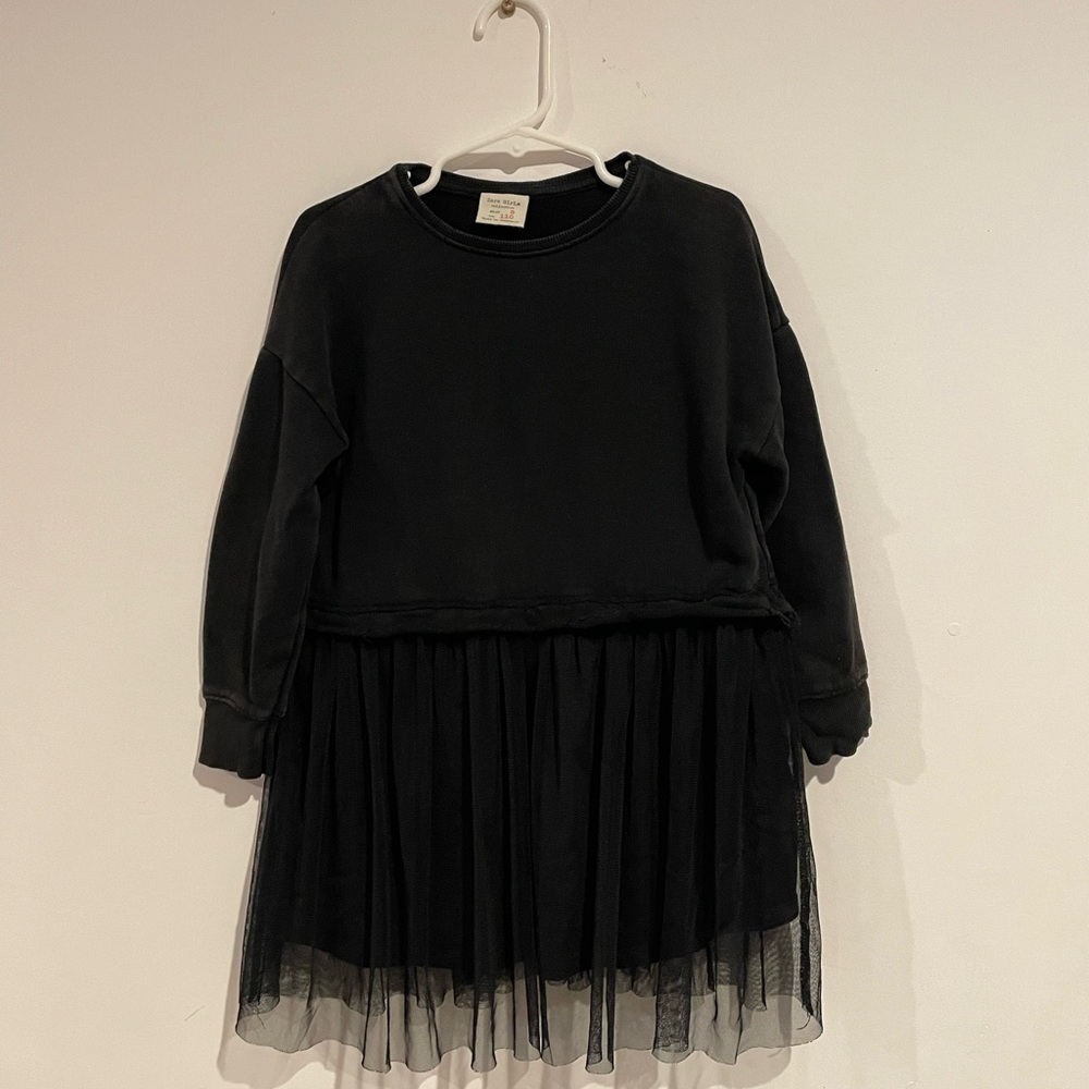 Zara girls collection cool sweatshirt tutu dress size 5 5T black mesh skirt